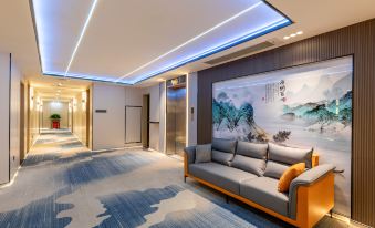 Zhuhai Junyue Bay Hotel (Seaside Park Lovers Road)
