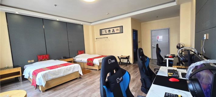 Jingzu Esports Hotel (Dingxi Yuhu Park Branch) Hotels in Dingxi