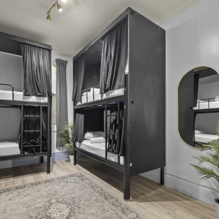 Azzurro Pod Hotel Darling Harbour- Near ICC