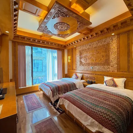 Li Jiarong Suolang Homestay