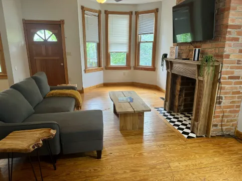 Top Rated - PRIME Location - Parking Free - CLEAN