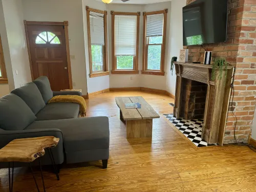 Top Rated - PRIME Location - Parking Free - CLEAN