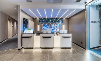 WANYOO Esports Hotel (Shanghai Baoshan Tonghe Xincun Subway Station Branch)