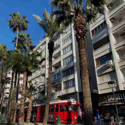 Central Big Cozy Apt 3 Bedroom Close to Kaleiçi, Sea & Shops Hotel Exterior