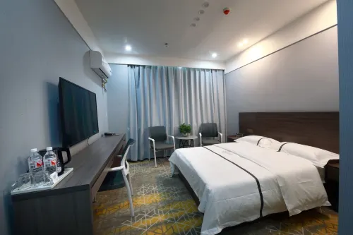 Shanshan Dezhuang Hotel (Huochezhen Tuha Station)