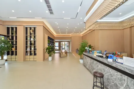 Yunbo·Fanjing Hotel (Gufu Street Branch, Anshun Old Town) Отели рядом с достопримечательностью «Nanma Square»