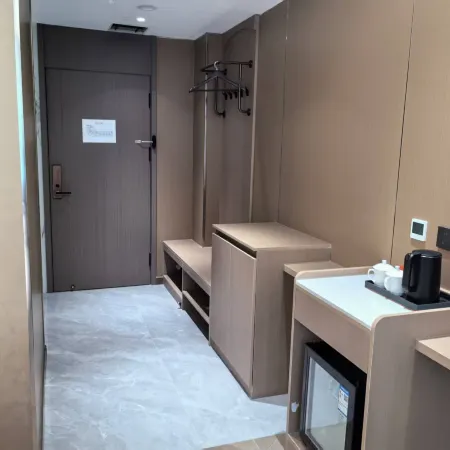 Qianfeng Hotel