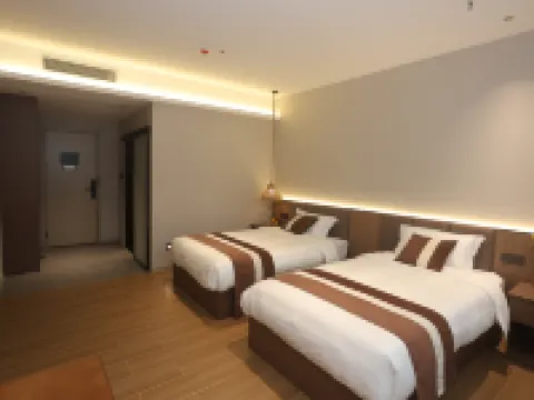 Youngsun Seasons Hotel(Zhenfu&Yunxi Middle School) Hotels in Yanting
