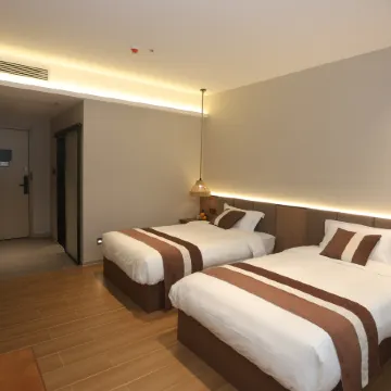 Youngsun Seasons Hotel(Zhenfu&Yunxi Middle School)