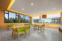 Dragon Cat Spirit Hotel (Wensu Aksu Hongqipo Airport Branch) فنادق في ونشوي