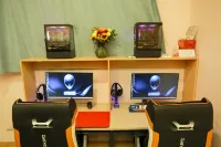Bole Xingchen E-Sports Hotel