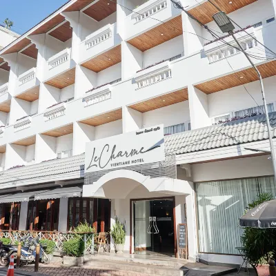 Le Charme Vientiane Hotel Отели рядом с достопримечательностью «Ват Чан»