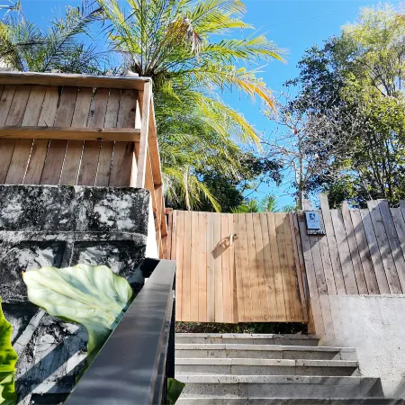 Luchuan Puyin Hot Spring Wellness Hotel