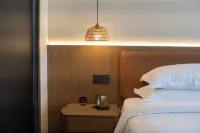 De Castle Debao Garden Hotel (Zhuhai Lovers Road Seaside Swimming Pool)