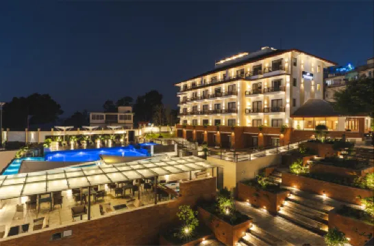 Manakamana Hillcrest Resort فنادق في 