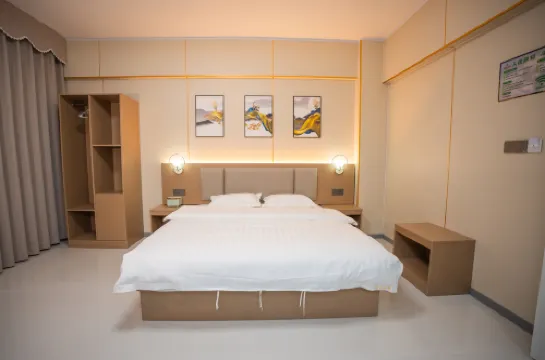 Jun'an Hotel (Longchuan Dengyun)