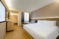 Ji Hotel (Guangzhou Baiyun Station Jiangnan Market Branch) Hotels in Guangzhou
