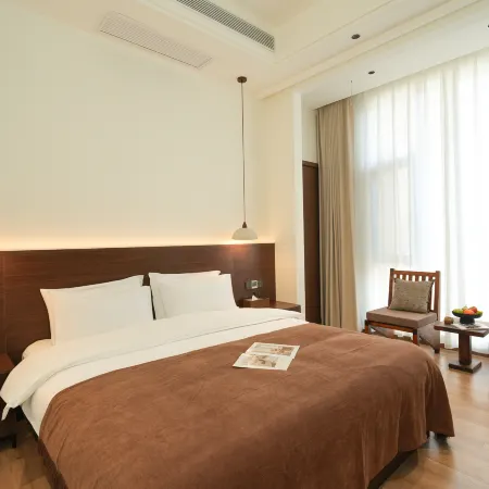 Yuying Pavilion - Designer Homestay (Weishan Ancient Town Branch)