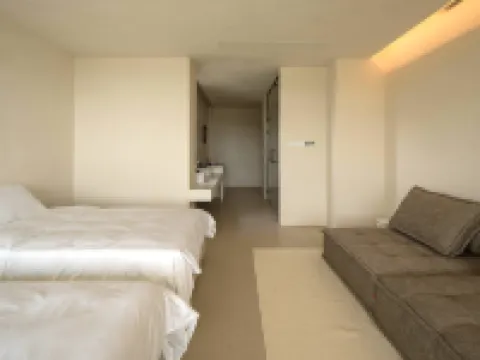 Floral Lux Hotel·Oasis Lakeside Hot Spring Hotel (West Mountain, Taihu)