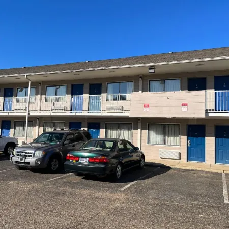 Motel 6 Millington, TN