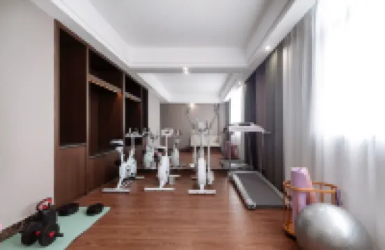 宜朵·觀山澗酒店（金城江白馬步行街店）