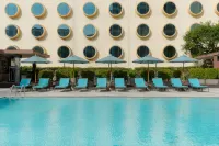 Holiday Inn BANGKOK SILOM by IHG - piscina