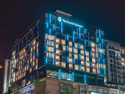 The Everly Lhesson Kuching