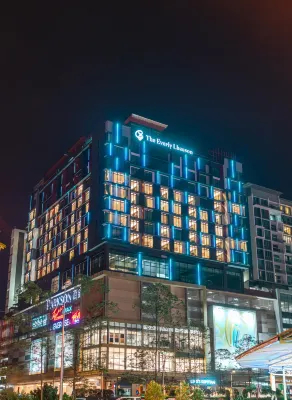 The Everly Lhesson Kuching Hotel di 