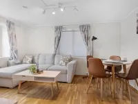 Apartment close to the mountain Hotels in Vagan