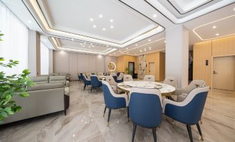 Songpan Yunman · Mountain Luxury Hotel (Huanglong Scenic Area)