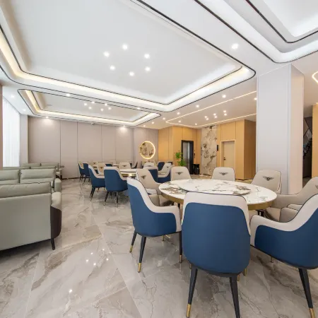 Songpan Yunman · Mountain Luxury Hotel (Huanglong Scenic Area)