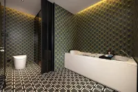 CHANSON  HOTEL