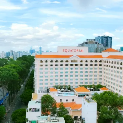 國際貴都大飯店胡志明市飯店 Phu Tho體育場附近的飯店