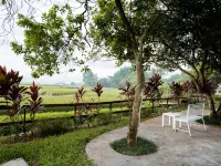 Tuju Villa Hamparan Syariah Hotels in Bogor Regency