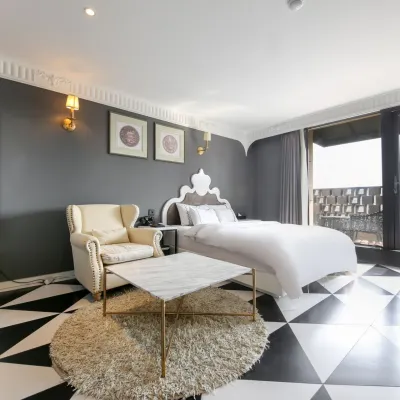 Jeonju Geumam-dong Hotel Mari (Terminal Branch) Отели рядом с достопримечательностью «Стадион Чонджу»