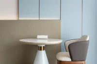 Yichen Hotel - business