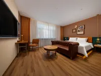 James Joyce Coffetel Hotel (Hulunbuir College Hailar Airport) - 주차장