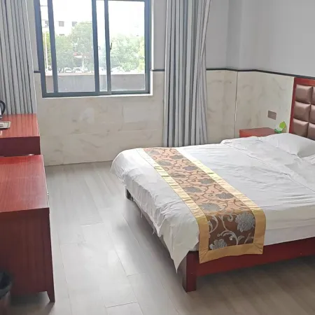 Junchi Hotel