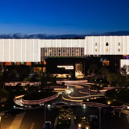 Baicheng Yuanyuan International Hotel