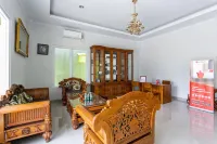 RedDoorz Near Universitas Muhammadiyah Yogyakarta - Bữa sáng