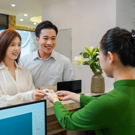 Nature Hotel - Le Dai Hanh
