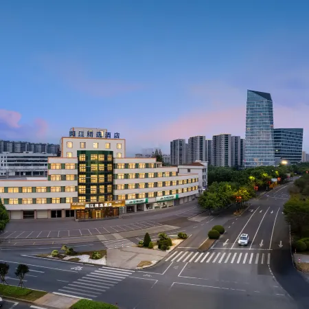 Yuejiang Collection Hotel