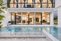 Villa Chuly - 3 BR Luxurious Pool villa in Phuket - Homestays