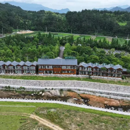 Jixi Jiangnan No.1 Village Muwu Inn