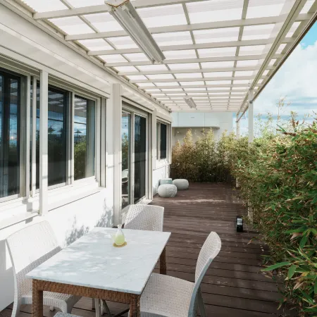 Haiyuege | 180° Oceanfront Private Villa Steps to Beach Free Parking