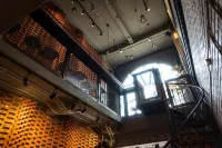 Man Cave Hostel - بيوت الشباب