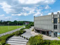 Dehao Yuefeng Hotel (Huaqiao Guangming Road Metro, Kunshan - parking