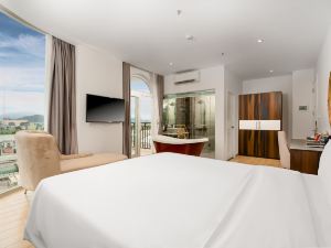 RHM Luxury Hotel And Suite