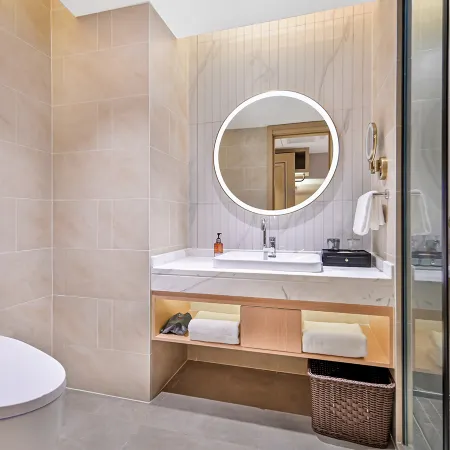 Vienna International Hotel (Chongqing North Station) Отели рядом с достопримечательностью «Чунцинская школа Лика (Колледж Золотого Детского Университета)»