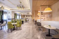 Atour Hotel